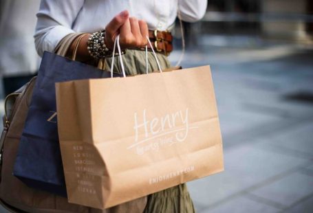 Luxury Shopping - brown Henry paper bag