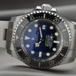Rolex - Round Rolex Analog Watch With Silver-colored Link Bracelet